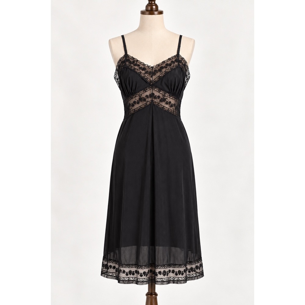 Faerie Surelock Slip Dress Size 36 Black Nylon Lace 1950s Vintage Lingerie Goth